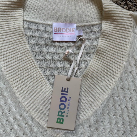 NWT Brodie Ombre 100% Cashmere Sweater (FLAW) - Picture 8 of 10